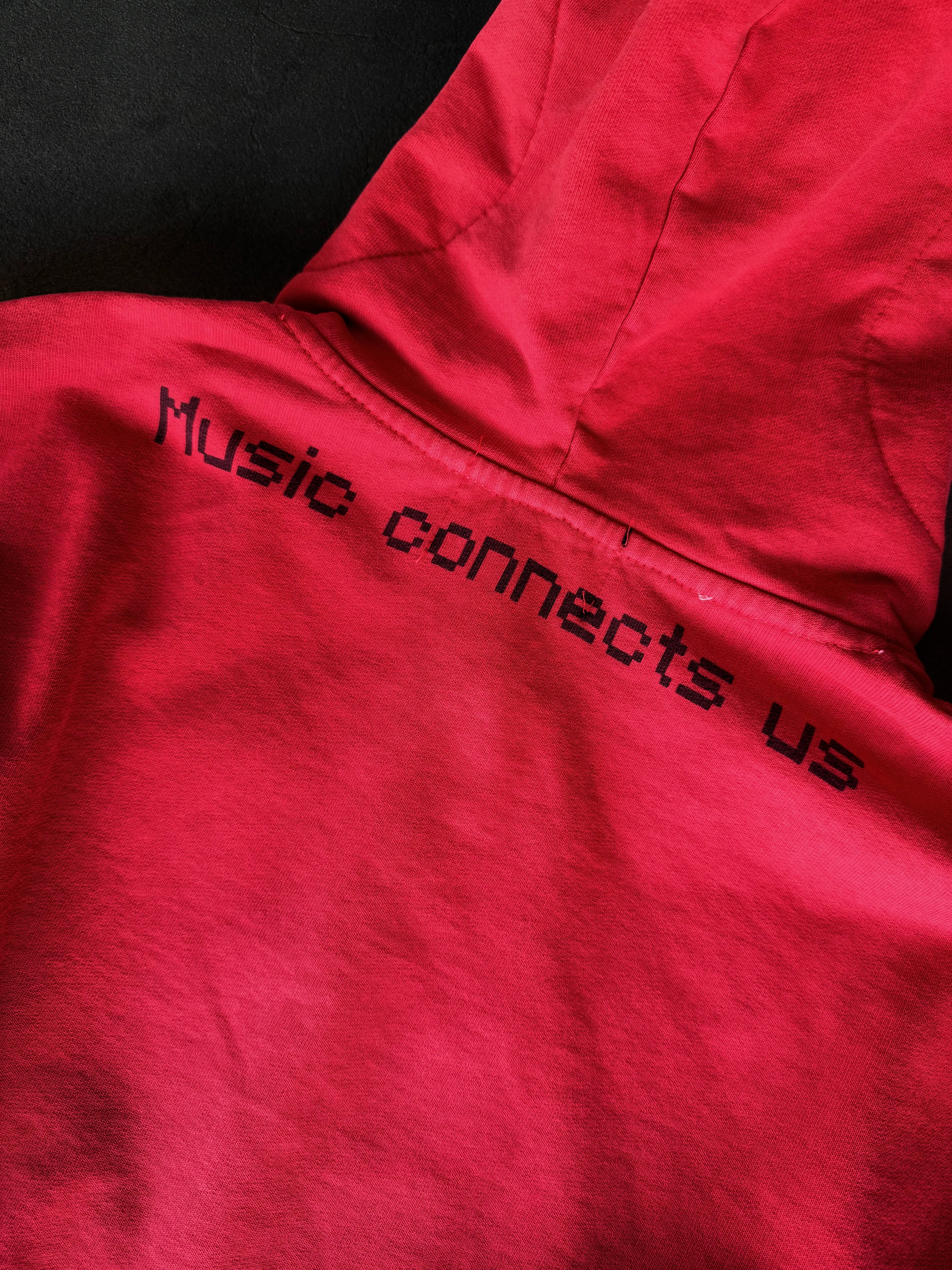 Music Connects Us Zipper